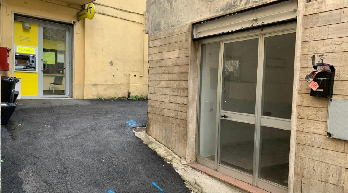 locale-commerciale-in-vendita-supino-fr-lepinia-immobiliare (3)